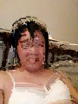 Snapshot of aivitranxxx chatting on 12.18.25 aivitranxxx online show from 12.18.25