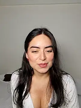 Snapshot of saasha_Petit chatting on 02.03.26 saasha Petit online show from 02.03.26