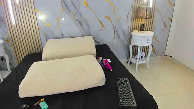 AprillRoss online show from 03.31.26