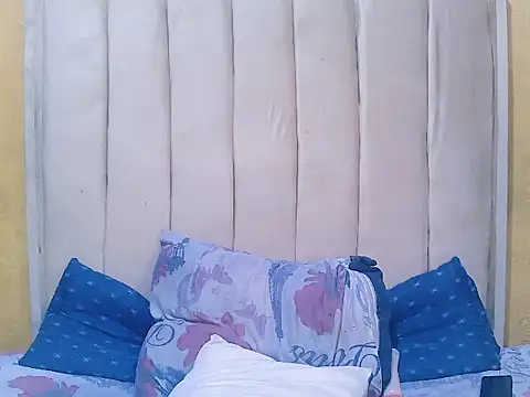 Tokyoxx25 online show from 12.19.25