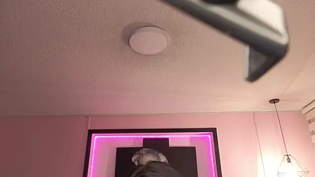 Sara valderrama  online show from 03.04.26