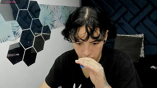 Kiara Fox   online show from 01.13.26