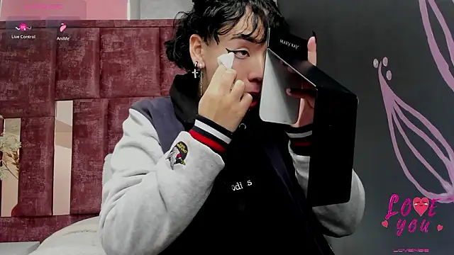 Kiara Fox   online show from 02.23.26