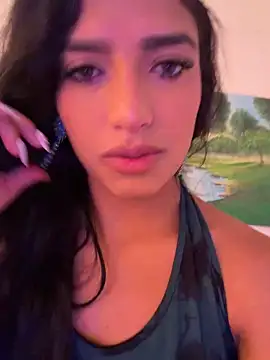 Snapshot of AlinaArgii chatting on 04.14.26 AlinaArgii online show from 04.14.26