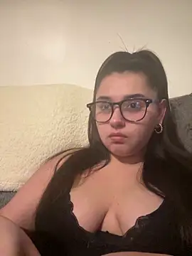 Wild Busty Niyah XX online show from 12.21.25