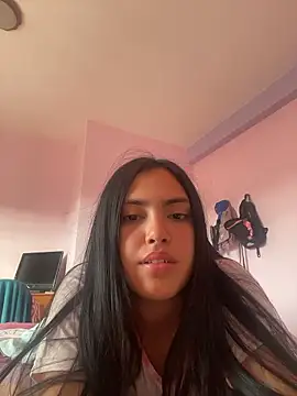 Snapshot of _Laurentt_ chatting on 01.09.26 Laurentt online show from 01.09.26