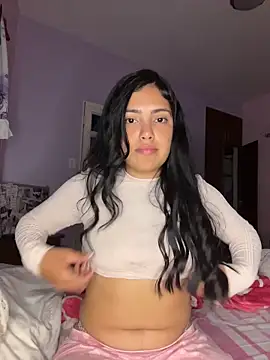 Snapshot of _Laurentt_ chatting on 02.16.26 Laurentt online show from 02.16.26