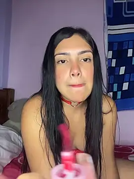 Snapshot of _Laurentt_ chatting on 02.18.26 Laurentt online show from 02.18.26