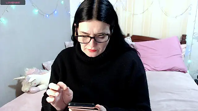 SashaBond online show from 02.21.26