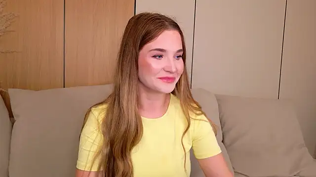 Snapshot of Lina_Sinerz chatting on 06.29.26 Lina Sinerz online show from 06.29.26