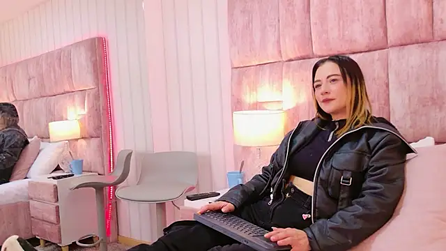 HeatherHazell online show from 12.16.25