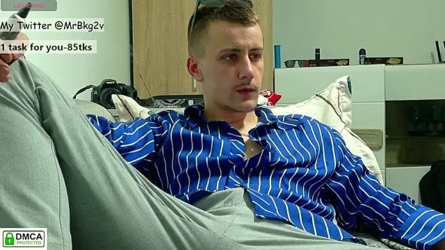 Snapshot of Brellisimo chatting on 12.15.25 Brellisimo online show from 12.15.25