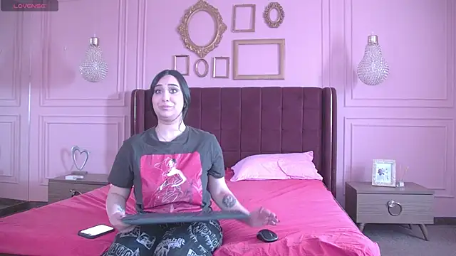 KendallVelvet online show from 04.26.26