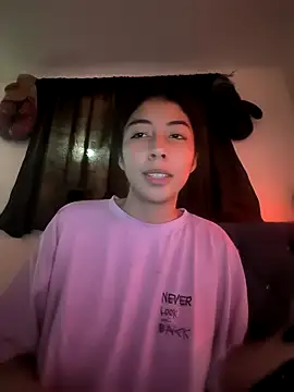 Snapshot of Mishelle-Brizo- chatting on 12.14.25 Mishelle-Brizo- online show from 12.14.25