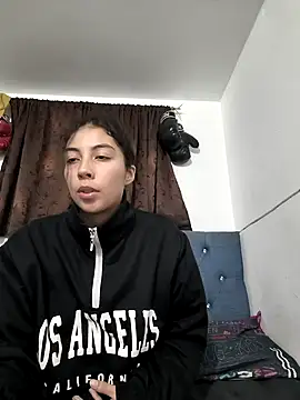 Snapshot of Mishelle-Brizo- chatting on 12.16.25 Mishelle-Brizo- online show from 12.16.25