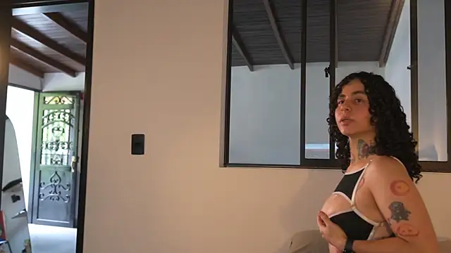 Estefania Velez online show from 07.10.26