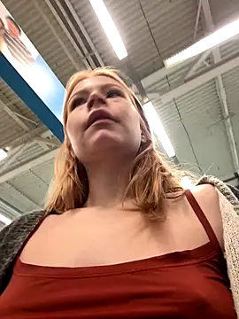  Little Ginger online show from 12.16.25