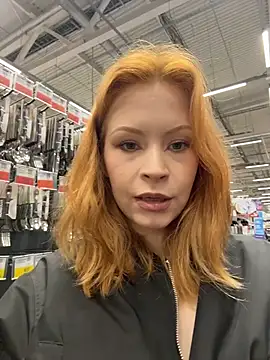  Little Ginger online show from 04.18.26