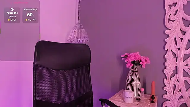 loraineblake online show from 01.12.26