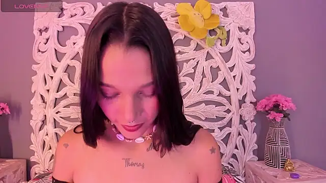 loraineblake online show from 01.17.26