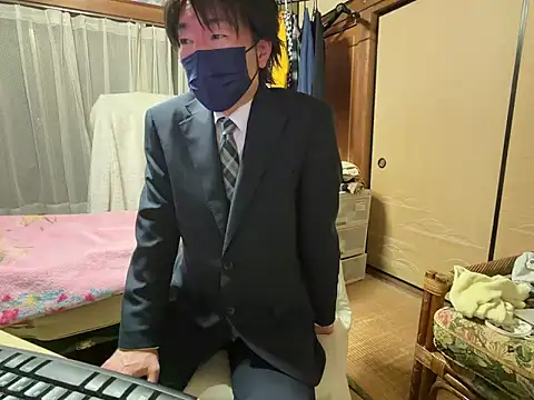 Snapshot of Hirokazu_12 chatting on 02.27.26 Hirokazu 12 online show from 02.27.26