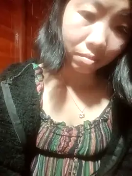 Snapshot of Amiluli chatting on 02.26.26 Amiluli online show from 02.26.26