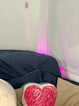 ladulcemary  online show from 03.15.26