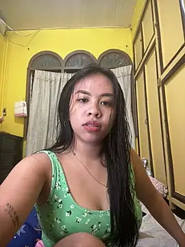 Snapshot of Lovely_apple19 chatting on 02.18.26 Lovely apple19 online show from 02.18.26