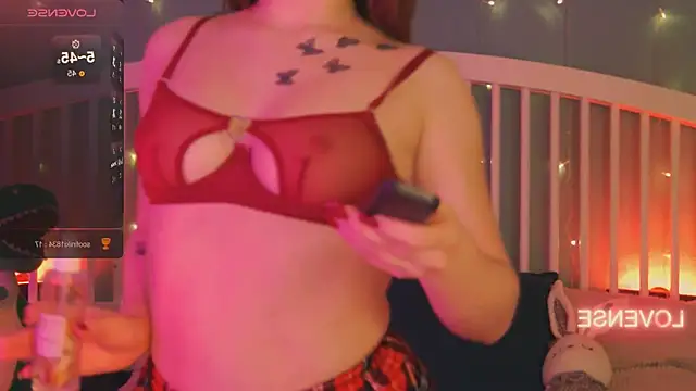 AprilFarrowy online show from 12.19.25