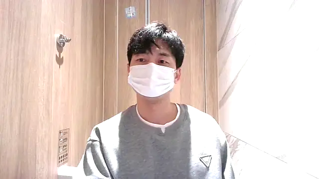 Snapshot of kimze7 chatting on 04.21.26 kimze7 online show from 04.21.26