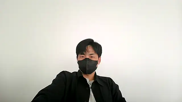 Snapshot of kimze7 chatting on 04.27.26 kimze7 online show from 04.27.26
