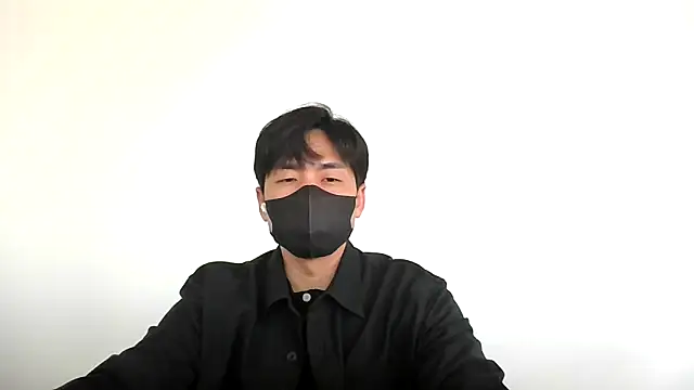 Snapshot of kimze7 chatting on 04.29.26 kimze7 online show from 04.29.26