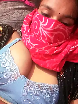 Snapshot of khushaboosexy chatting on 12.15.25 khushaboosexy online show from 12.15.25