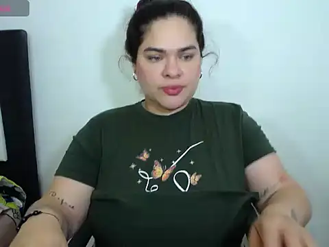 NinaFuentes2X online show from 08.03.26