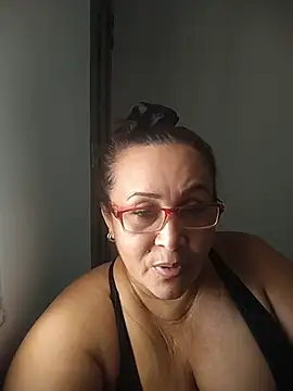 Nini Love  online show from 03.22.26