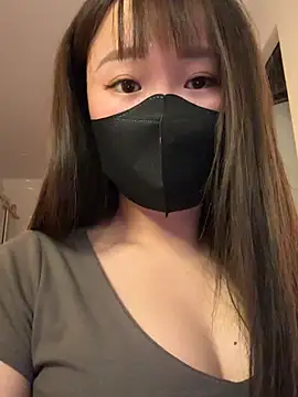 Snapshot of Miumeo20 chatting on 02.05.26 Miumeo20 online show from 02.05.26