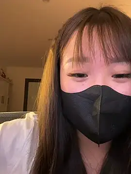 Snapshot of Miumeo20 chatting on 02.11.26 Miumeo20 online show from 02.11.26