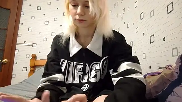 Snapshot of Sofalakers chatting on 12.14.25 Sofalakers online show from 12.14.25