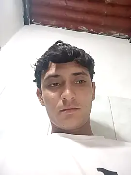 Snapshot of maikel23grande chatting on 12.14.25 maikel23grande online show from 12.14.25