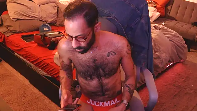 Snapshot of LilBrownPKB chatting on 12.19.25 LilBrownPKB online show from 12.19.25