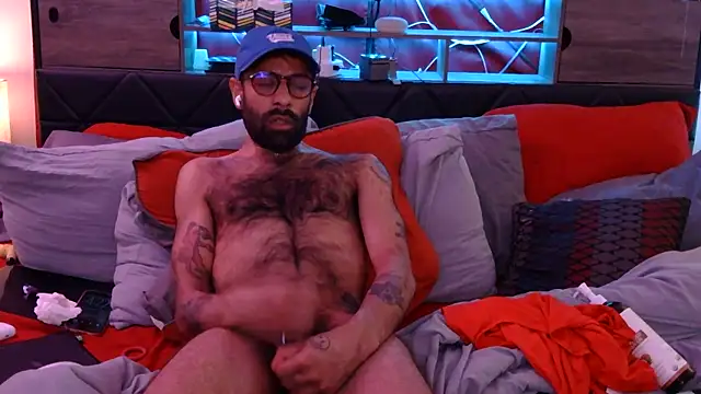 Snapshot of LilBrownPKB chatting on 12.20.25 LilBrownPKB online show from 12.20.25