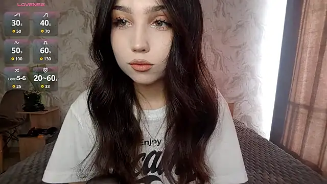 Qwami Amie online show from 03.27.26