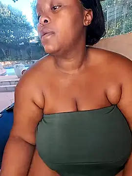 ChoklitBerryXX online show from 04.10.26