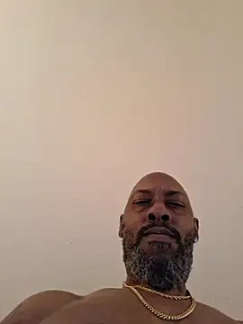 Snapshot of Rizzle9800 chatting on 12.17.25 Rizzle9800 online show from 12.17.25