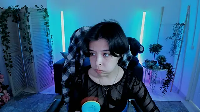 Snapshot of SirenMystiq chatting on 07.16.26 SirenMystiq online show from 07.16.26