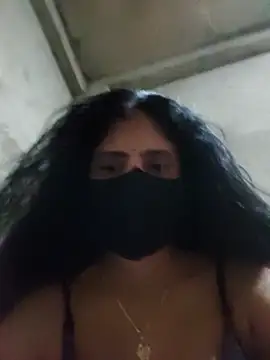 Snapshot of kanika05 chatting on 03.05.26 kanika05 online show from 03.05.26