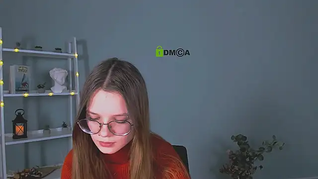 Snapshot of caroline_eclipse chatting on 12.14.25 caroline eclipse online show from 12.14.25