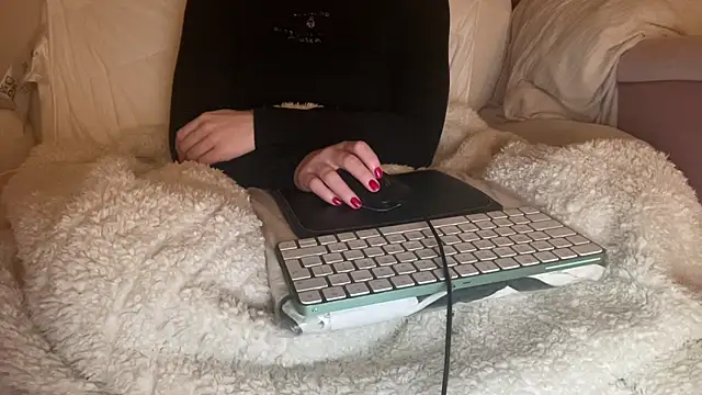 ijustturned18today online show from 01.19.26