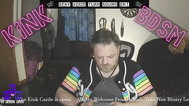 Snapshot of Bi_Master_Mack chatting on 12.14.25 Bi Master Mack online show from 12.14.25