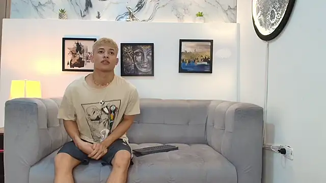 YOUNG GUYS1 online show from 12.22.25